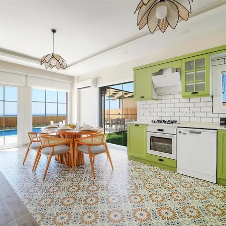 Kayra 1 Red Villa